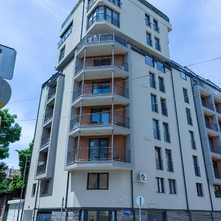 Lejlighed Fancy Big In The Heart Of Sofia