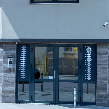 Apartment Fancy Big In The Heart Of