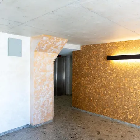 Apartment Fancy Big In The Heart Of