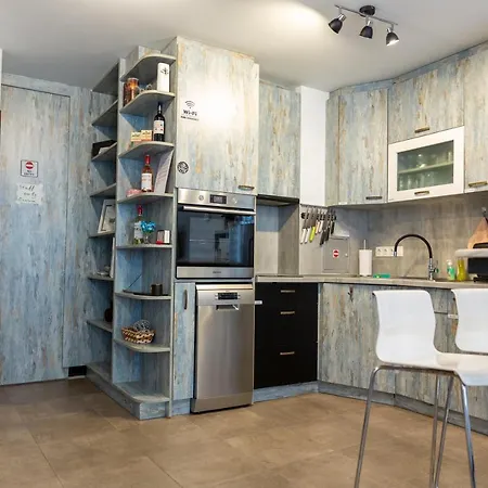 Fancy Big In The Heart Of Apartment