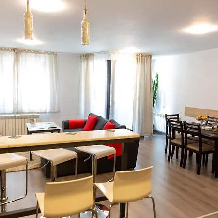 Apartment Fancy Big In The Heart Of *