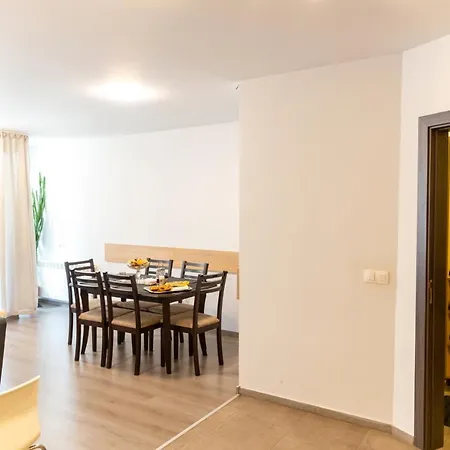 Apartment Fancy Big In The Heart Of Sofia