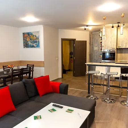 Apartment Fancy Big In The Heart Of