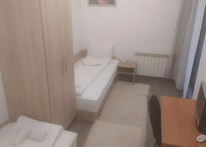 Fancy Big In The Heart Of * Sofia