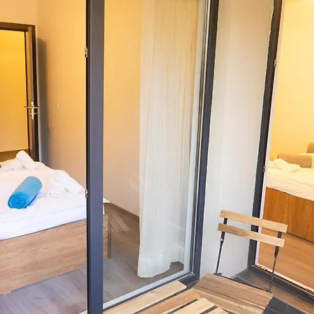 Fancy Big In The Heart Of Daire
